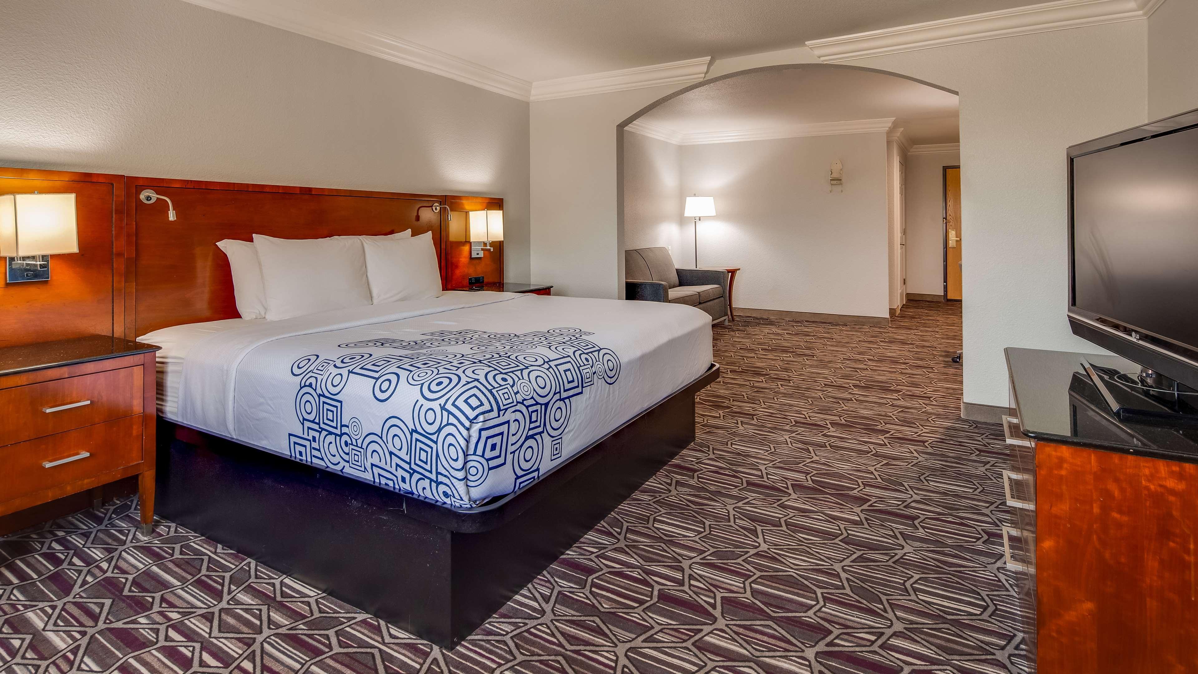 Surestay Plus By Best Western Fort Worth Benbrook Extérieur photo