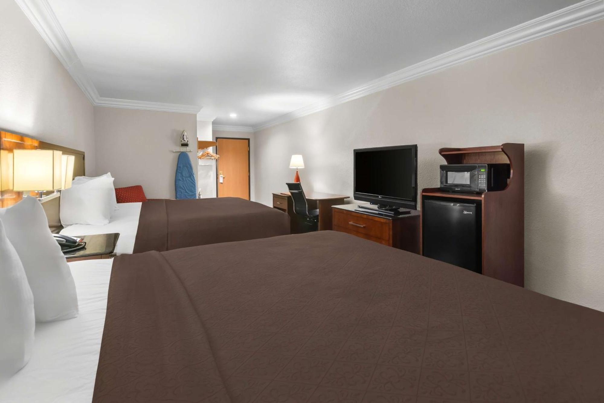 Surestay Plus By Best Western Fort Worth Benbrook Extérieur photo