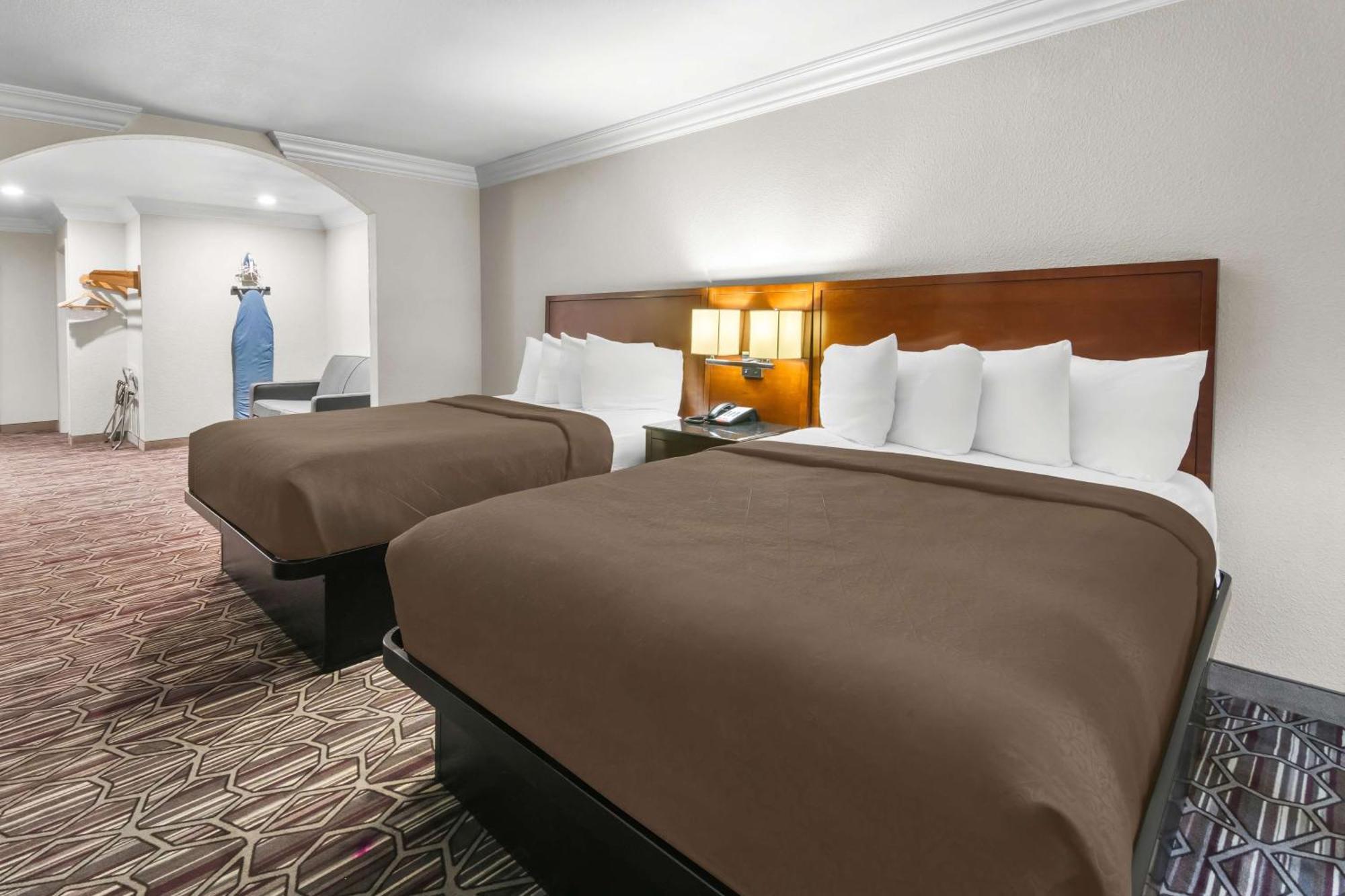 Surestay Plus By Best Western Fort Worth Benbrook Extérieur photo