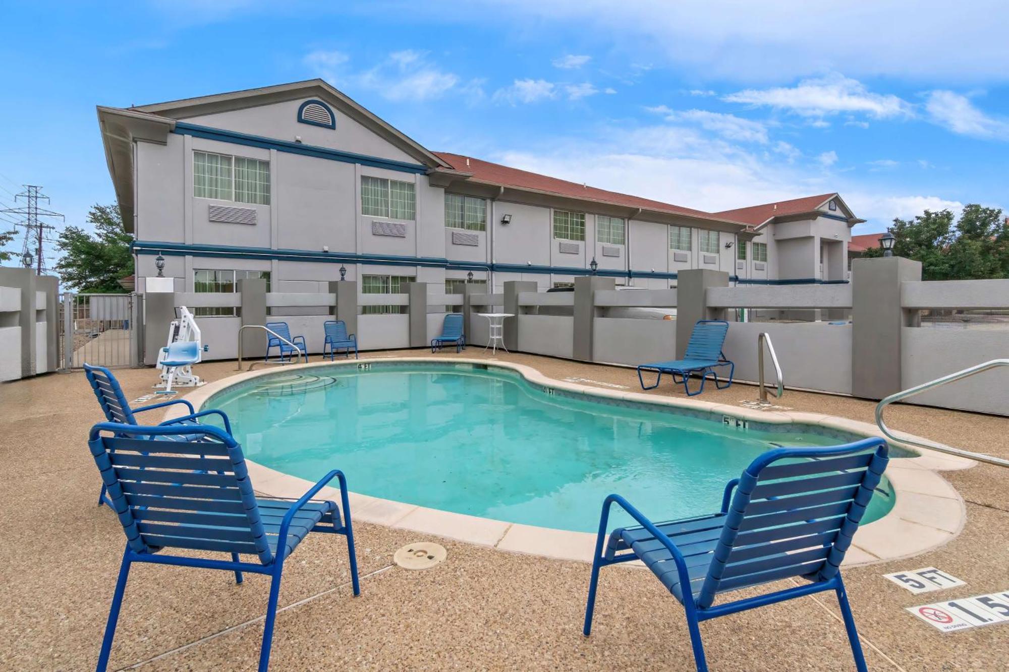 Surestay Plus By Best Western Fort Worth Benbrook Extérieur photo